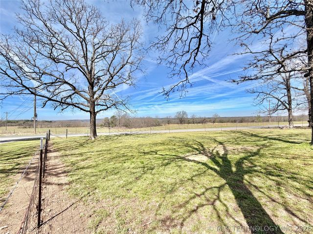 17160 N Briggs Flat Road, Tahlequah, OK 74464