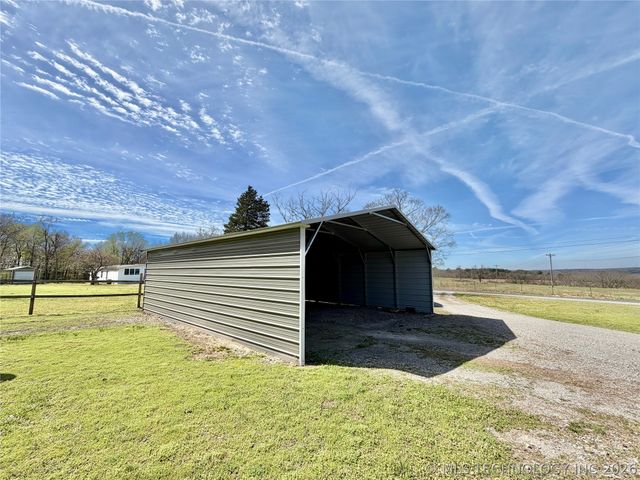 17160 N Briggs Flat Road, Tahlequah, OK 74464