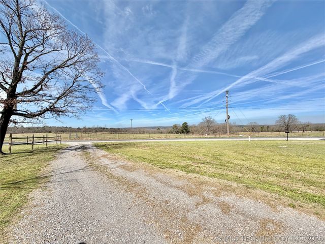 17160 N Briggs Flat Road, Tahlequah, OK 74464