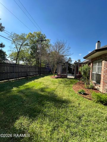 305 Camberly Circle, Lafayette, LA 70508