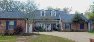 305 Camberly Circle, Lafayette, LA 70508
