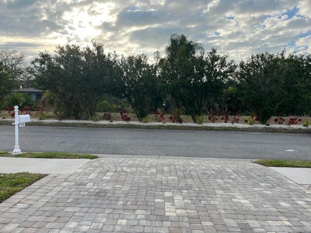 4398 SUMMERTREE ROAD, Venice, FL 34293