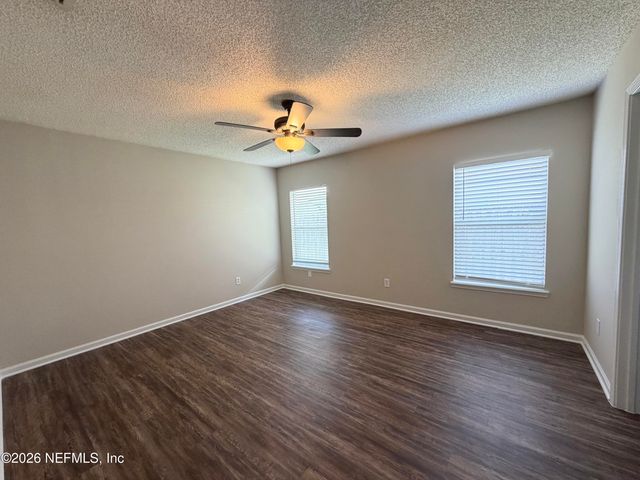 6902 SOUTHERN OAKS Drive W, Jacksonville, FL 32244