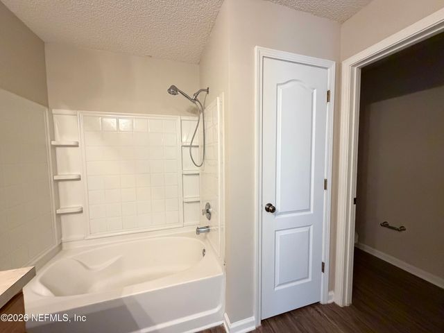 6902 SOUTHERN OAKS Drive W, Jacksonville, FL 32244