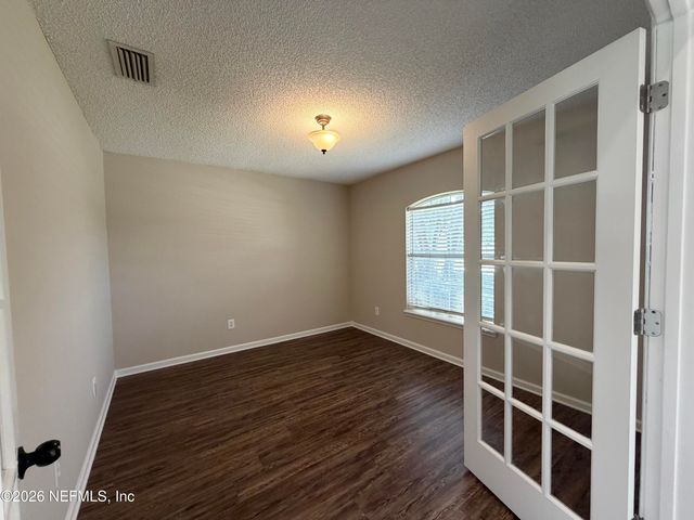 6902 SOUTHERN OAKS Drive W, Jacksonville, FL 32244