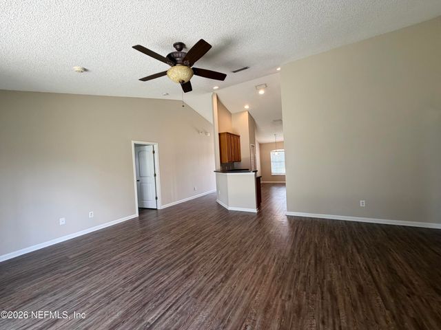 6902 SOUTHERN OAKS Drive W, Jacksonville, FL 32244