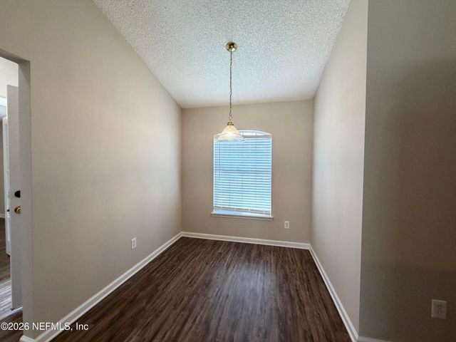 6902 SOUTHERN OAKS Drive W, Jacksonville, FL 32244