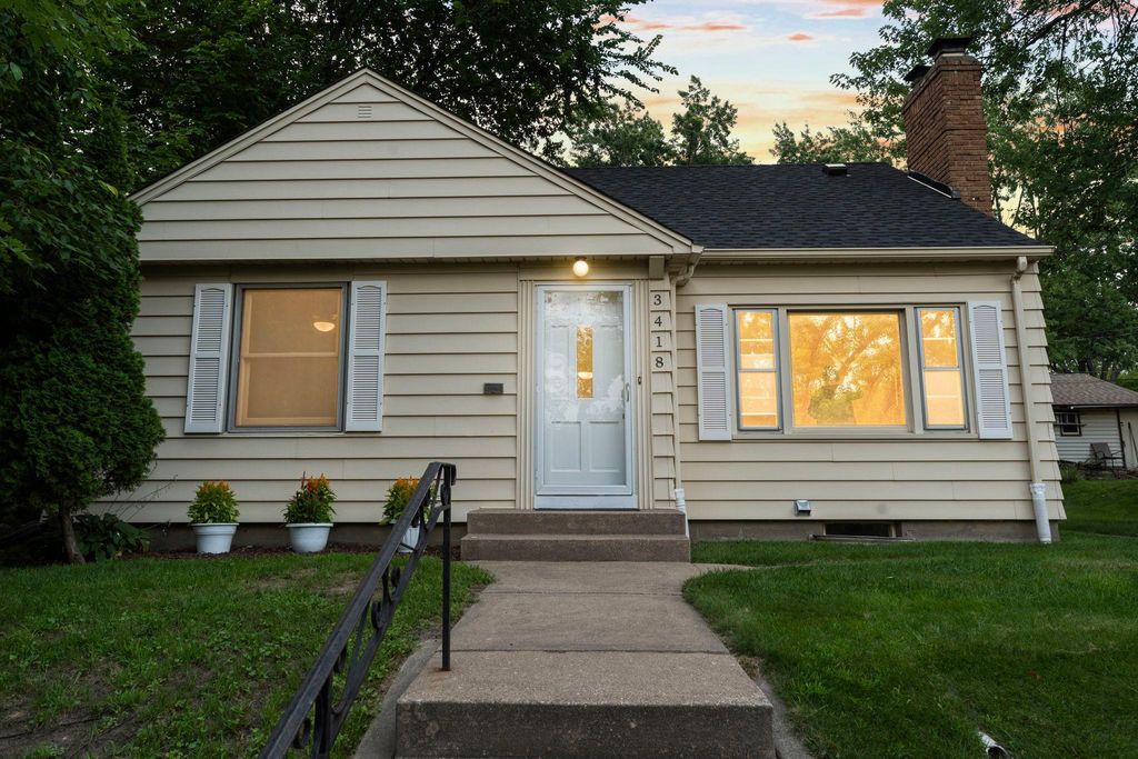3418 Abbott Avenue N, Robbinsdale, MN 55422