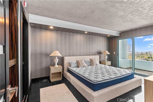 10336 Wilshire 703, Los Angeles, CA 90024