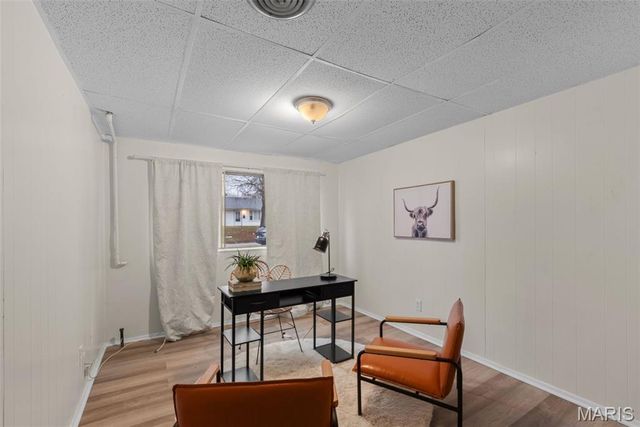 9848 Lorna Lane, St Louis, MO 63136