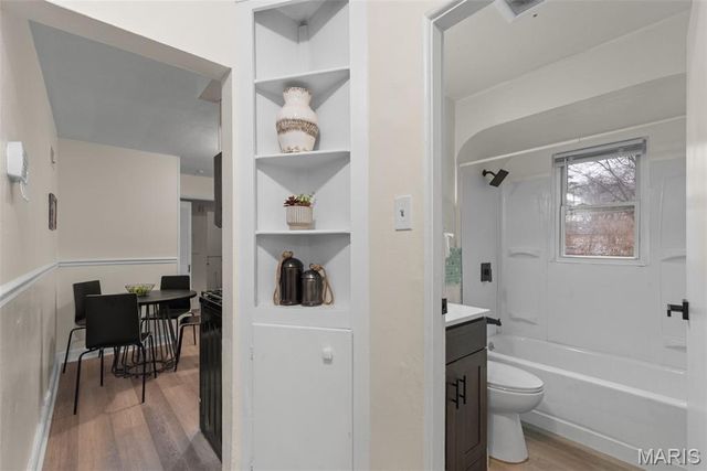 9848 Lorna Lane, St Louis, MO 63136