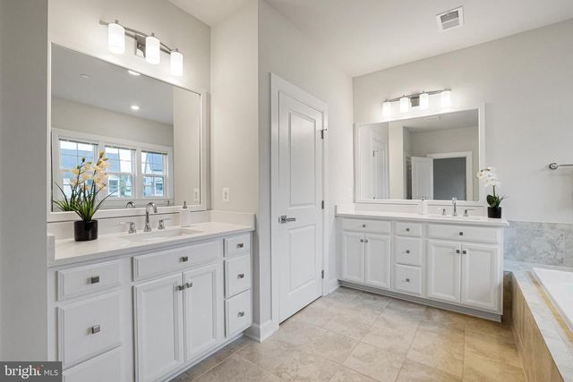7949 LAWNDALE CIR, Columbia, MD 21044