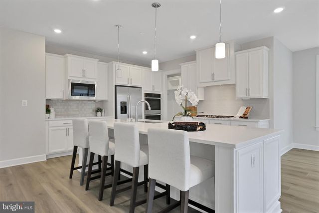 7949 LAWNDALE CIR, Columbia, MD 21044