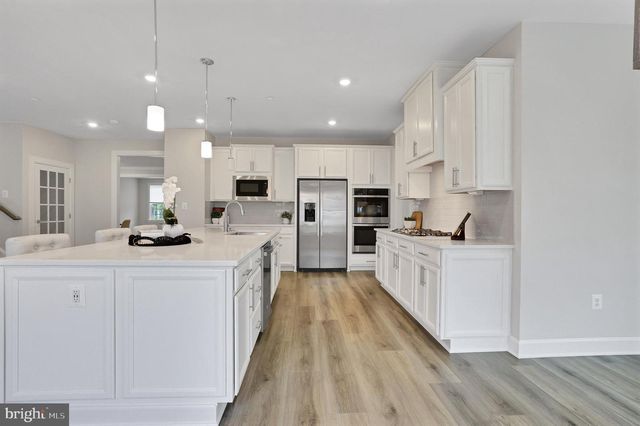 7949 LAWNDALE CIR, Columbia, MD 21044