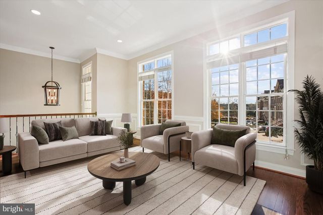 5450 EDSALL RIDGE PL, Alexandria, VA 22312