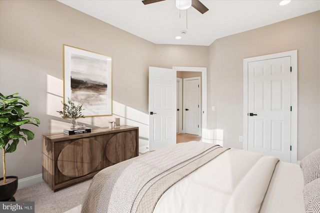 5450 EDSALL RIDGE PL, Alexandria, VA 22312