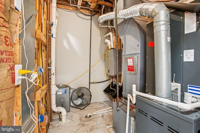 5450 EDSALL RIDGE PL, Alexandria, VA 22312