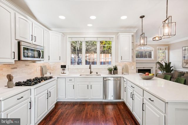 5450 EDSALL RIDGE PL, Alexandria, VA 22312