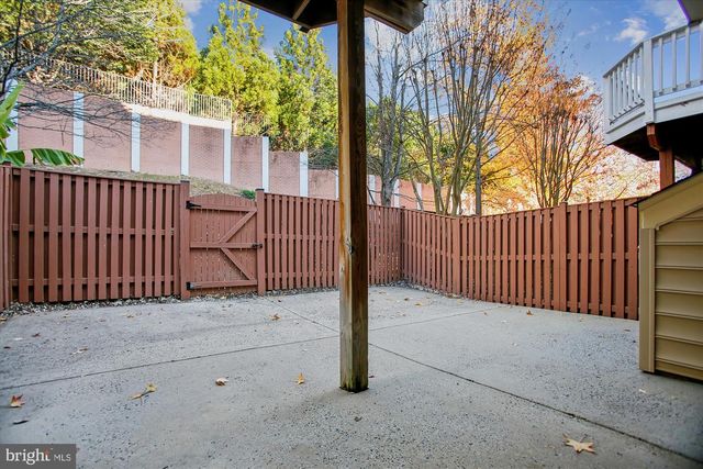 5450 EDSALL RIDGE PL, Alexandria, VA 22312