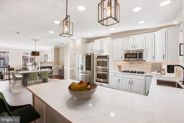 5450 EDSALL RIDGE PL, Alexandria, VA 22312