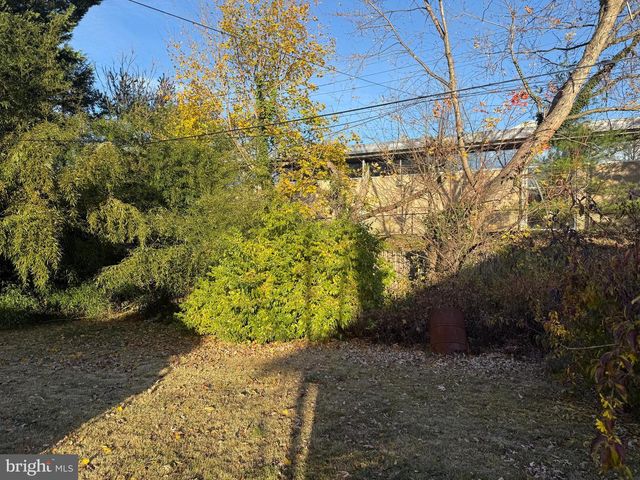 685 COLONIAL AVE, York, PA 17403