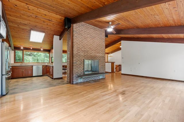 83 Route 12A, Surry, NH 03431