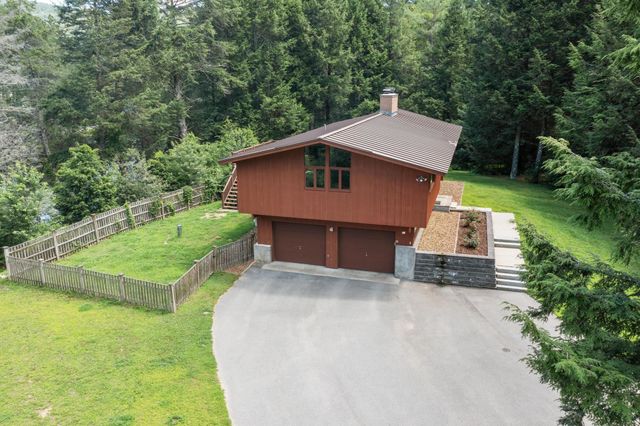 83 Route 12A, Surry, NH 03431