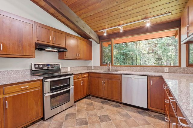 83 Route 12A, Surry, NH 03431