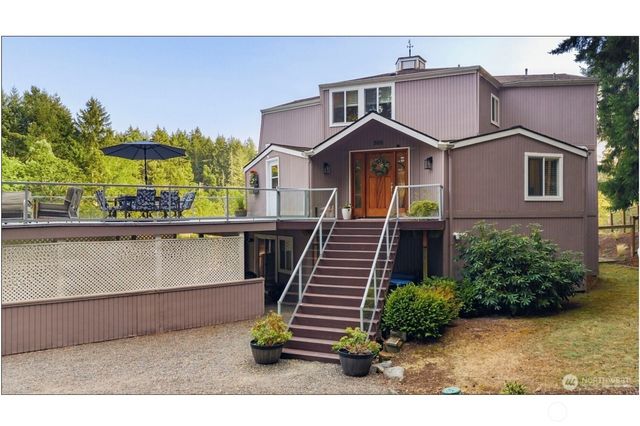 888 Leschi Way, Fox Island, WA 98333