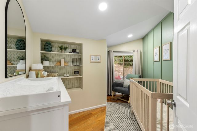 888 Leschi Way, Fox Island, WA 98333