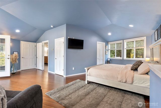 888 Leschi Way, Fox Island, WA 98333