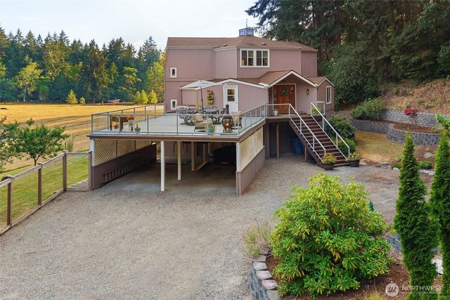 888 Leschi Way, Fox Island, WA 98333