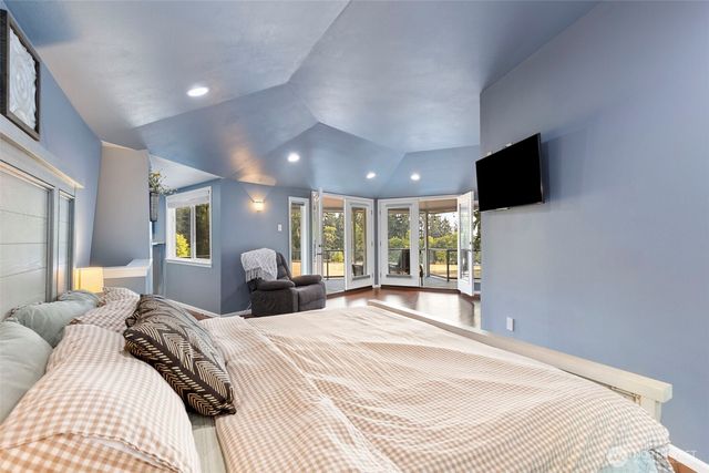 888 Leschi Way, Fox Island, WA 98333