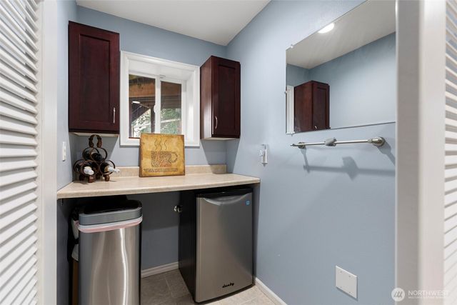 888 Leschi Way, Fox Island, WA 98333