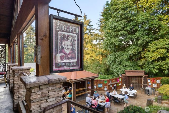 888 Leschi Way, Fox Island, WA 98333