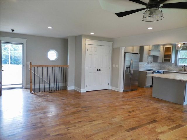 1000 Oakwood Street, Harrisonville, MO 64701
