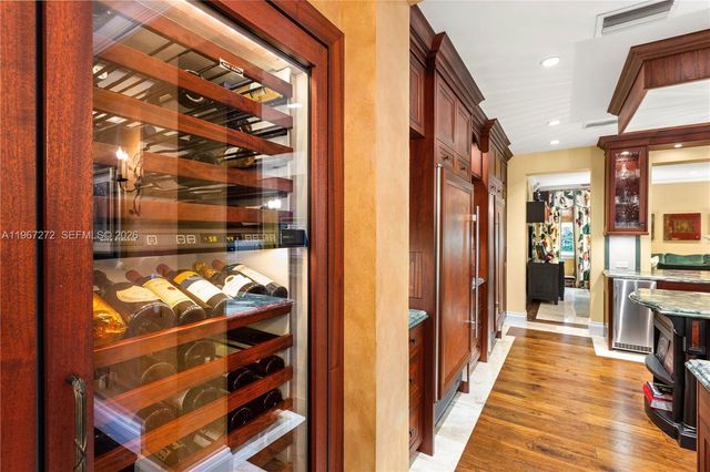 4867 SW 82nd St, Miami, FL 33143