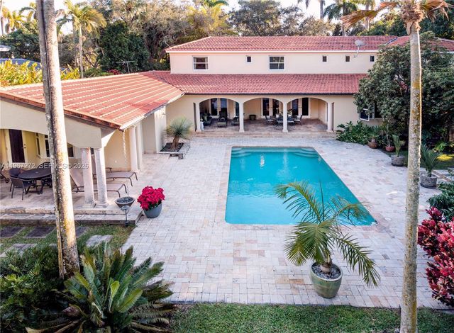 4867 SW 82nd St, Miami, FL 33143