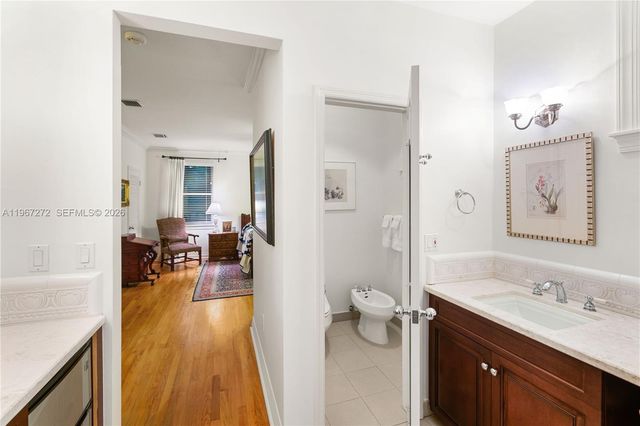 4867 SW 82nd St, Miami, FL 33143