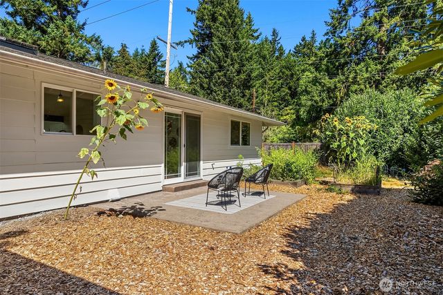 22005 78th Place W, Edmonds, WA 98026