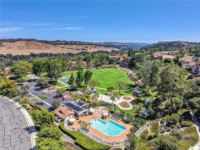 73 San Sebastian, Rancho Santa Margarita, CA 92688