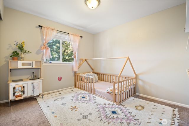 7677 Kildare Loop NW, Silverdale, WA 98383