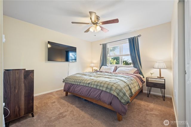 7677 Kildare Loop NW, Silverdale, WA 98383