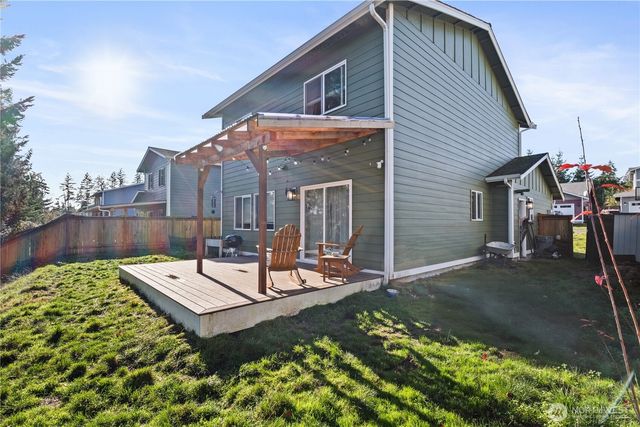 7677 Kildare Loop NW, Silverdale, WA 98383