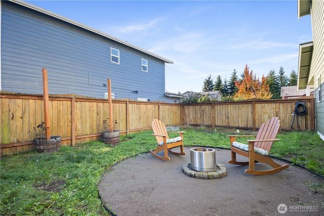 7677 Kildare Loop NW, Silverdale, WA 98383