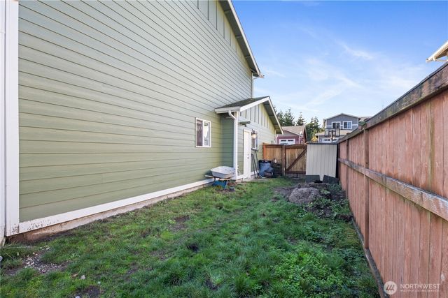 7677 Kildare Loop NW, Silverdale, WA 98383