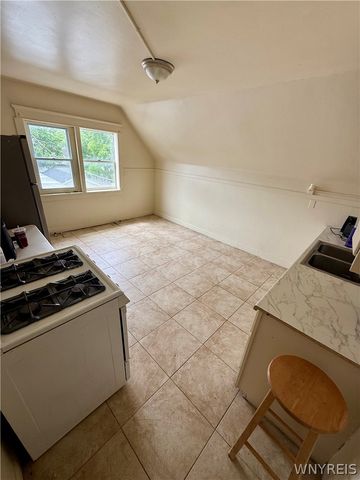 1121 East Lovejoy Street, Buffalo, NY 14206