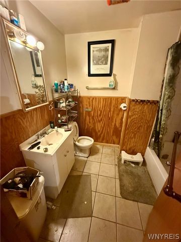 1121 East Lovejoy Street, Buffalo, NY 14206