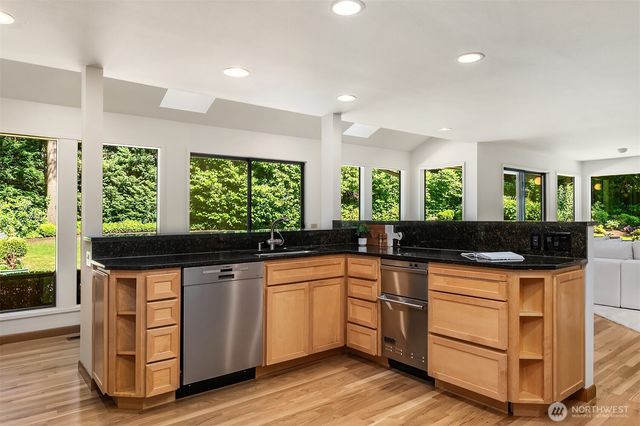 4320 143rd Place NE, Bellevue, WA 98007