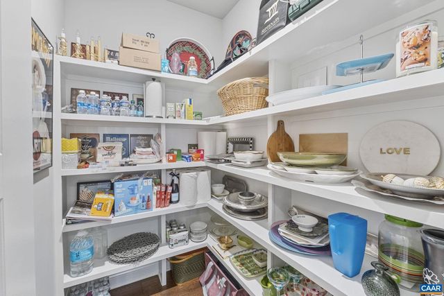 336 AVONDALE LN, Crozet, VA 22932